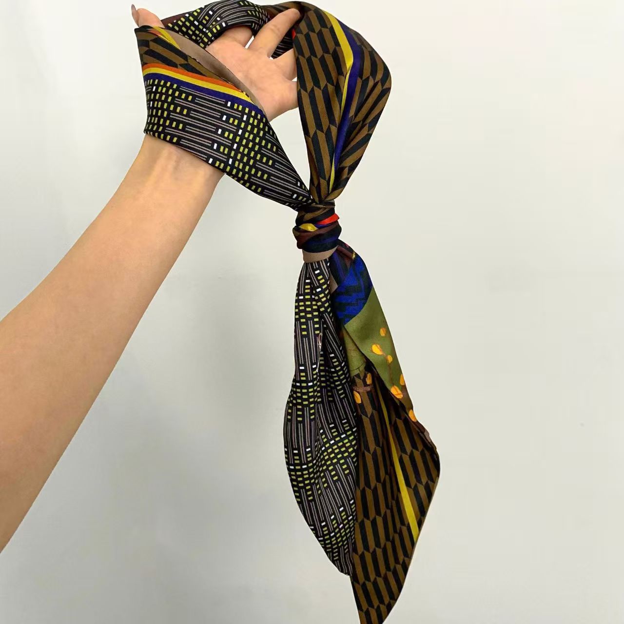 Luxuriöses bedrucktes langes H – Ribbon Wired Satin Bewertung und Preis