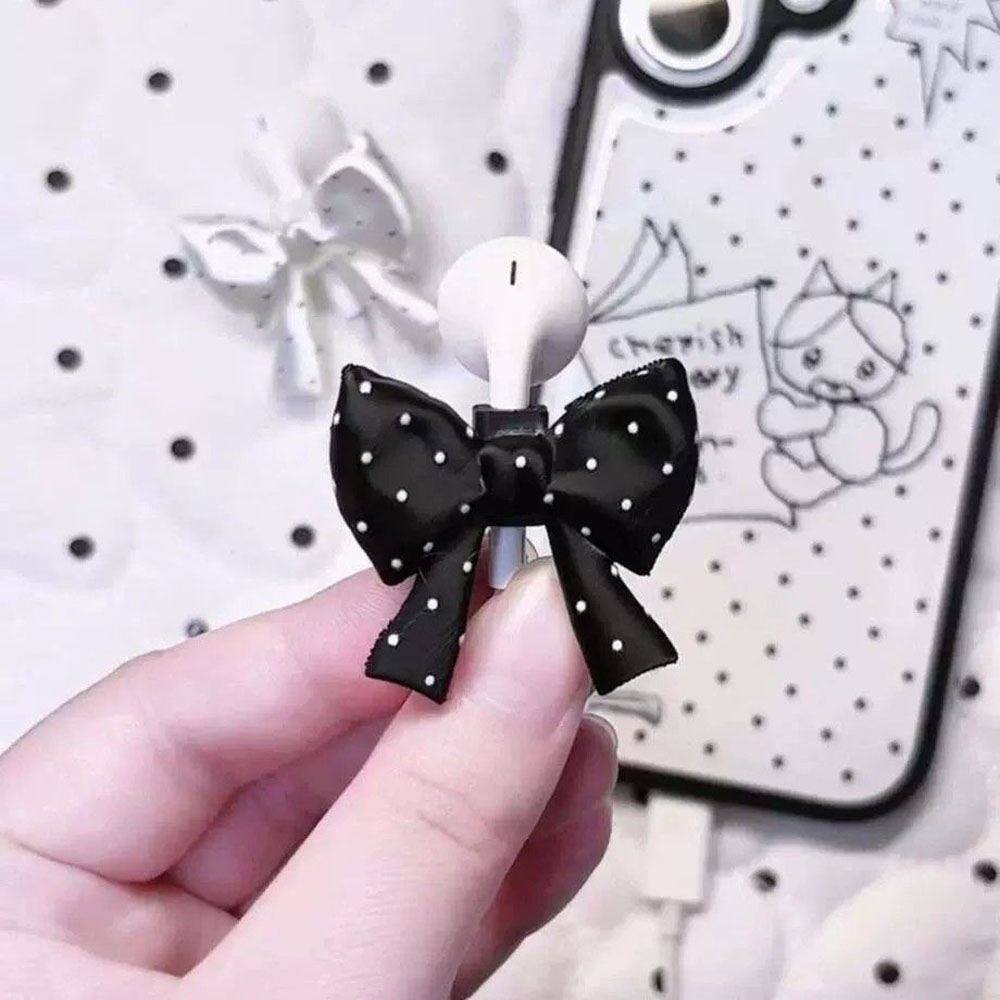 Satinband-Schleife als Kopfhör – Ribbon Wired Satin Bewertung und Preis